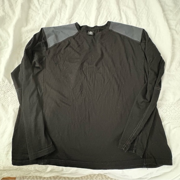 Kuhl XXL Merino Wool Black Long Sleeve flaw shoulder patch - Picture 1 of 7